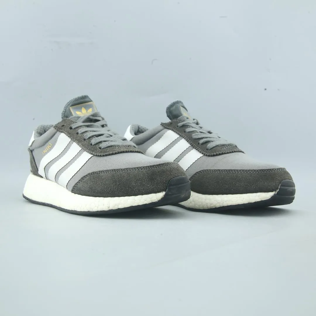Toe Box Running Shoes ADIDAS  I-5923