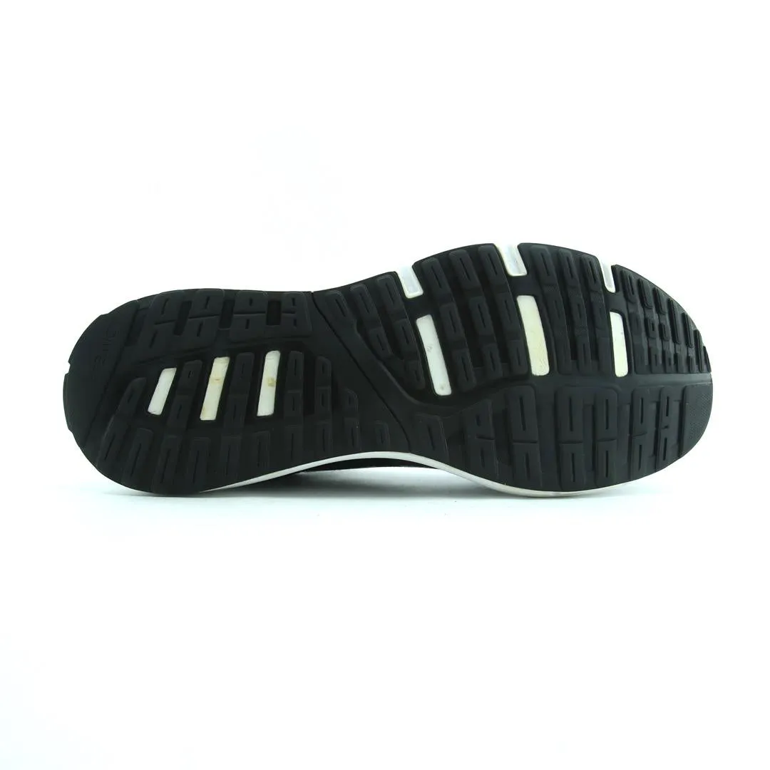 Running Shoes For Bigger Runners ADIDAS NEO COSMIC 2