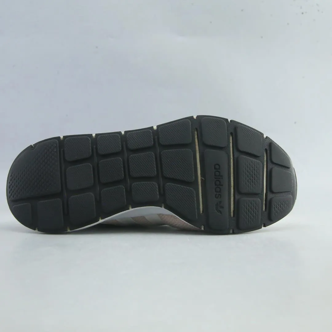 ADIDAS  SWIFT RUN Difference Between Running And Training Shoes
