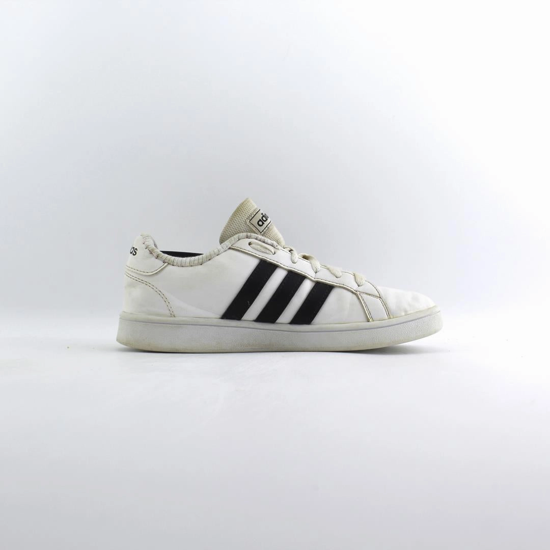 Shoes Brand Adidas ADIDAS .