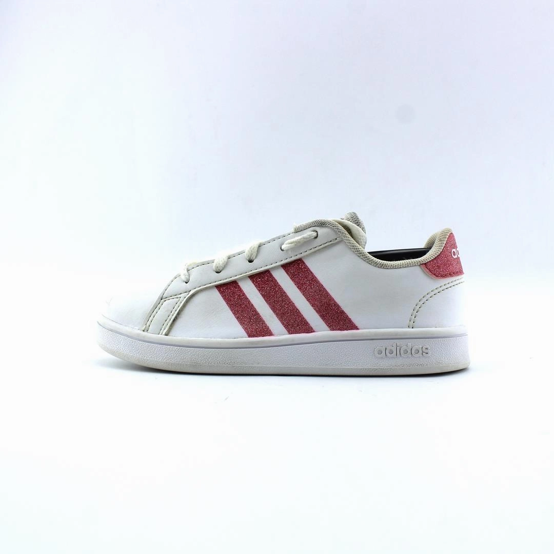 ADIDAS . Adidas Shoes Track