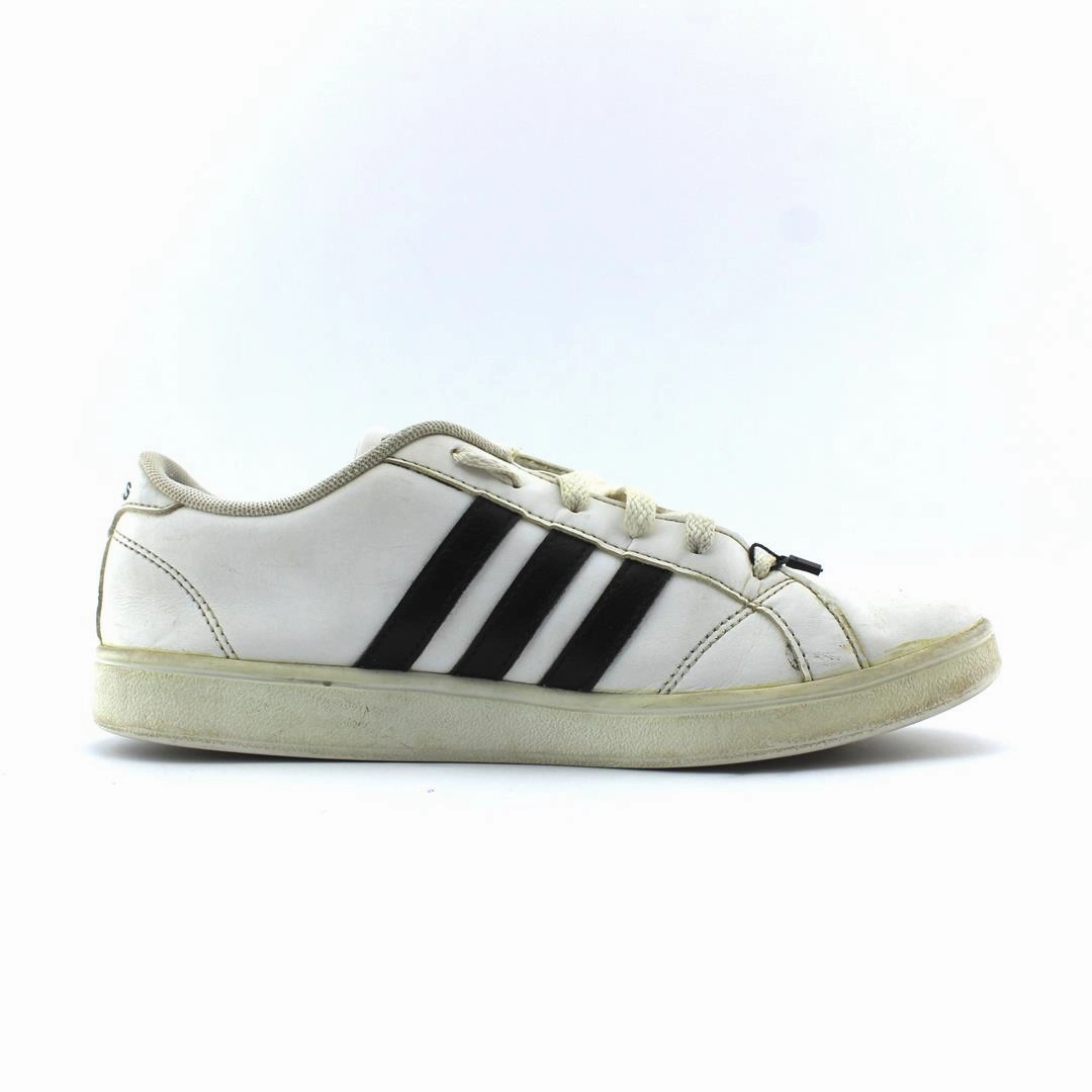 ADIDAS . Adidas Softball Shoes