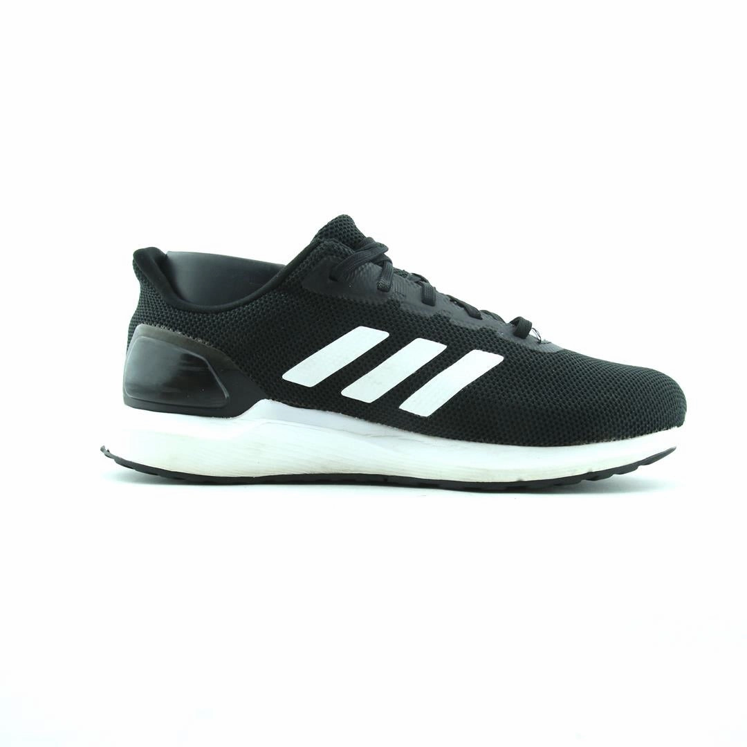 ADIDAS  COSMIC 2 Response Adidas Running Shoes