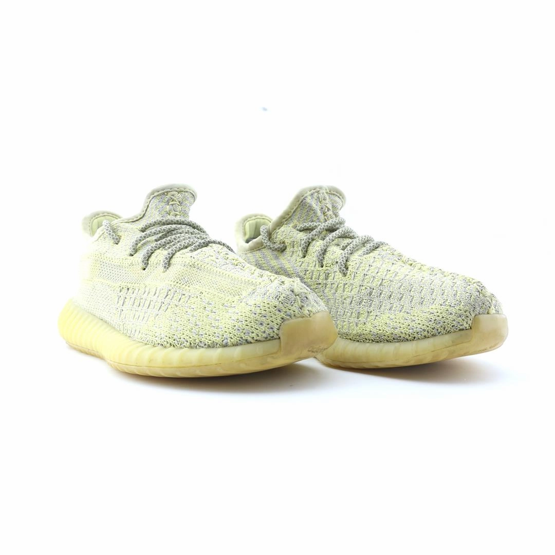 ADIDAS YEEZY BOOST 350 V2 Endorphin Shift 3 Running Shoe