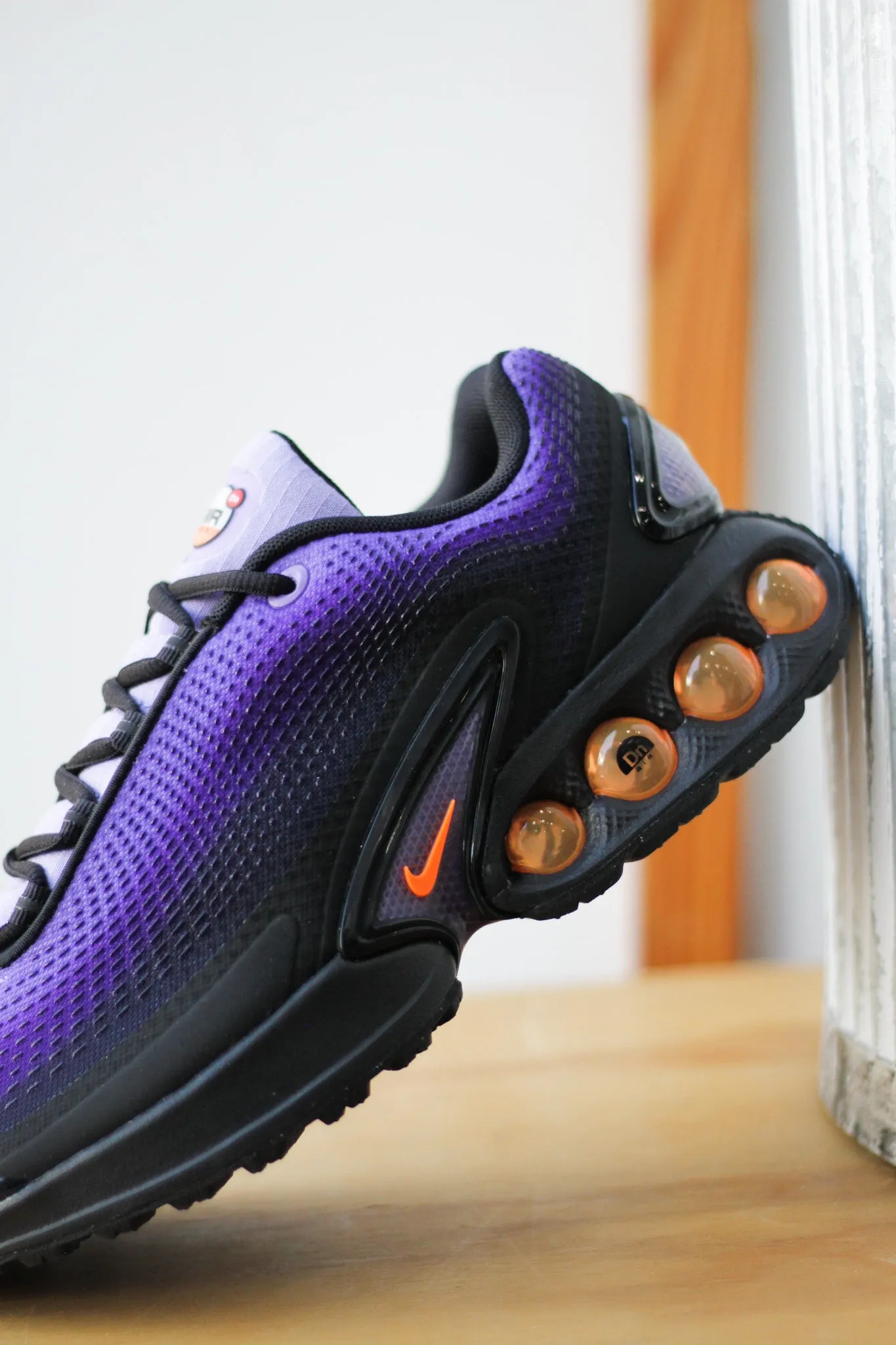 Paige Bueckers Shoes Nike Release Date AIR MAX DN SE "MEDIUM VIOLET/TOTAL ORANGE"