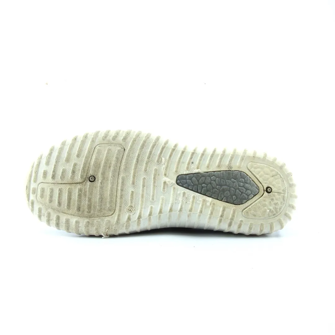 AMERICAN BRAND . Novablast 5 Running Shoes