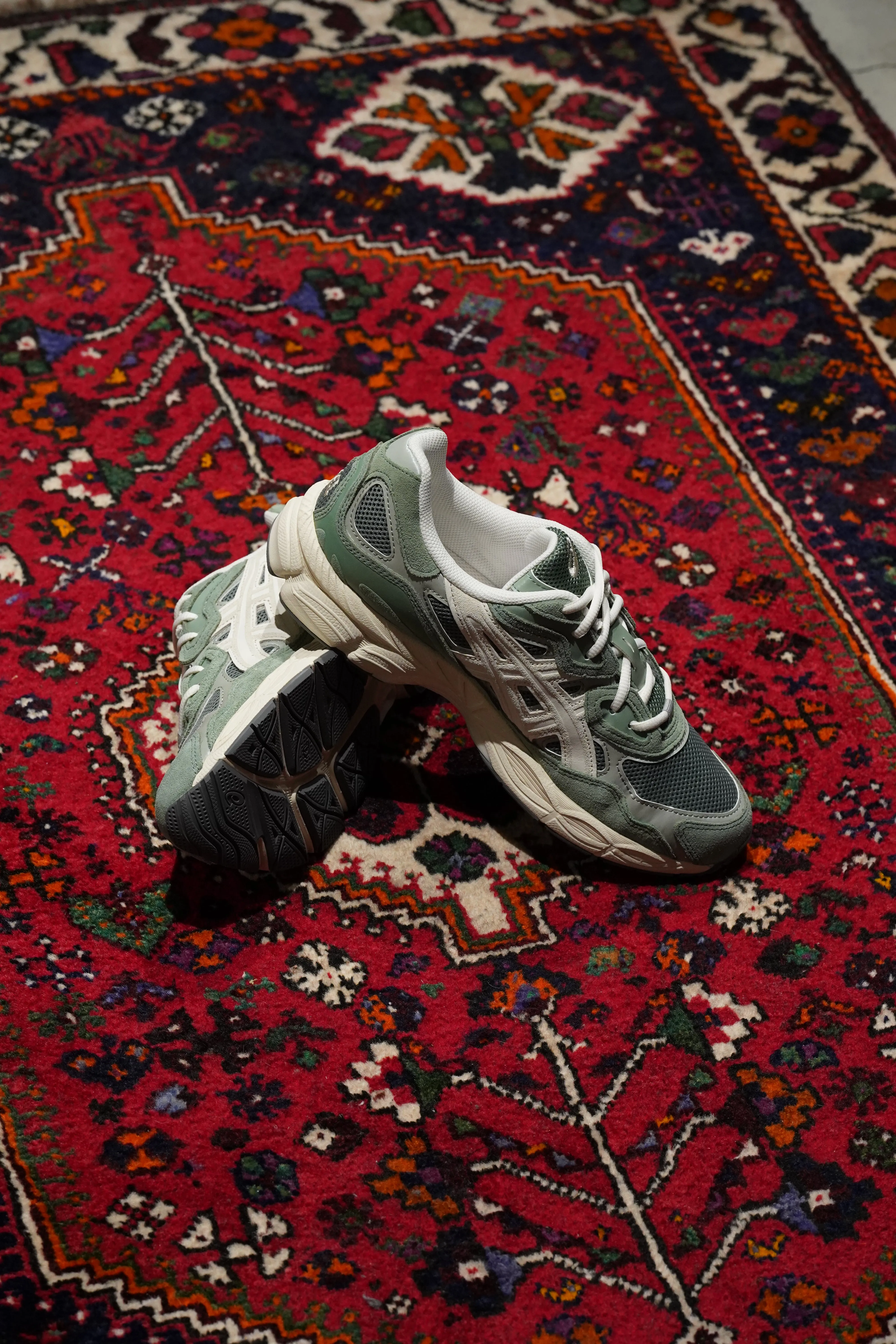 Arch Support Asics Shoes asics GEL-NYC (IVY/SMOKE GREY)