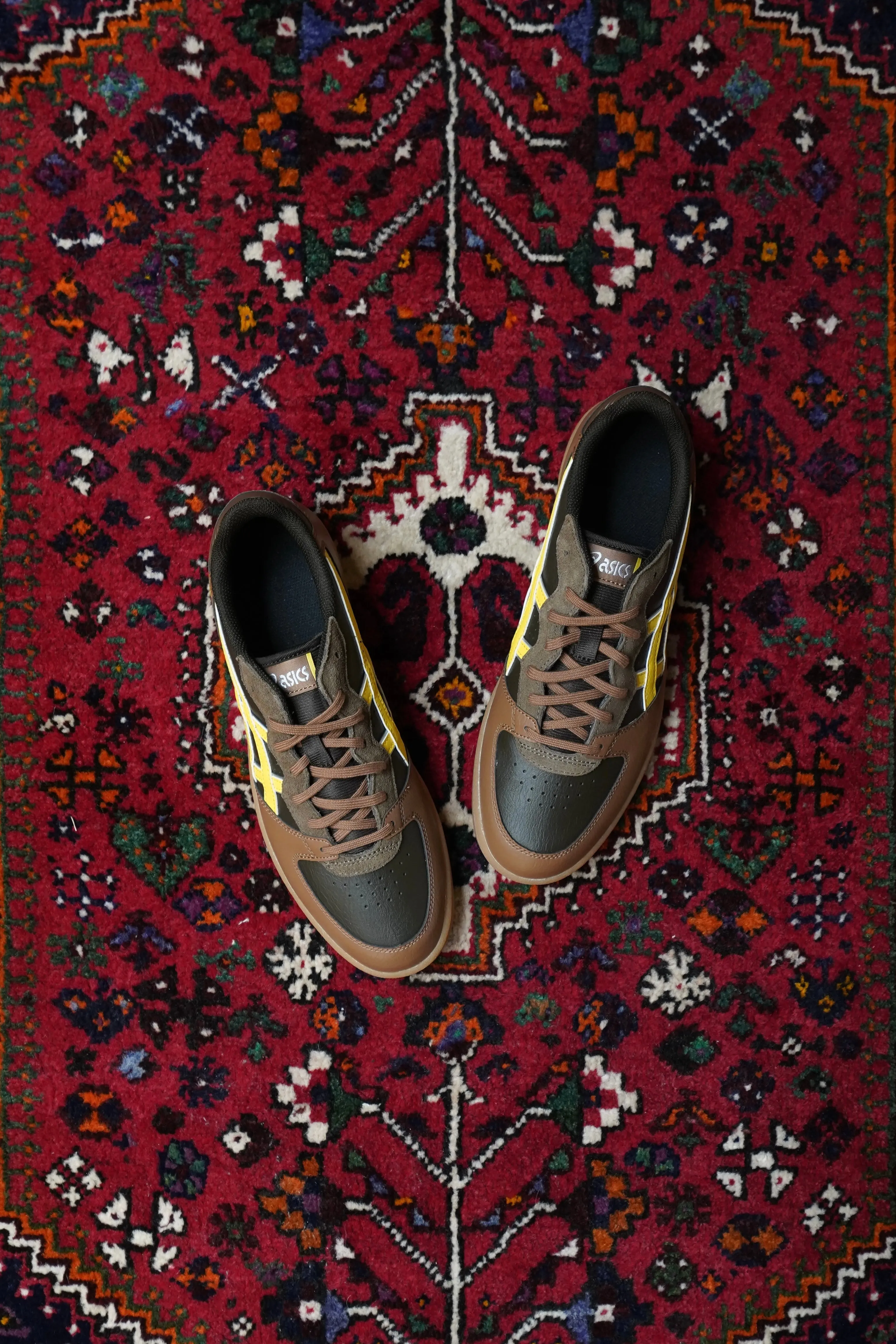 Jcpenney Asics Shoes asics SKYHAND OG (BLACK COFFEE/TAI CHI YELLOW)