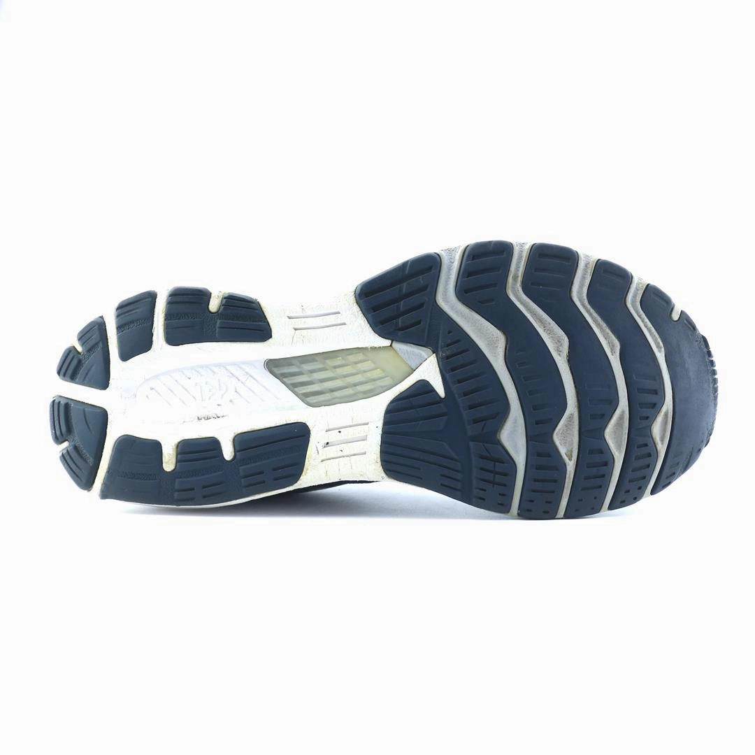 ASICS GEL-KAYANO 28 Asics Vs Saucony Running Shoes