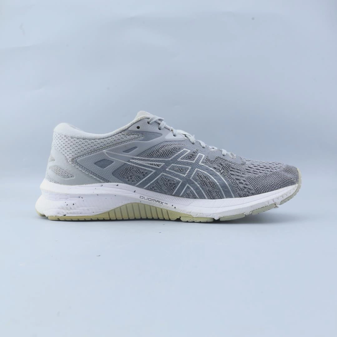 ASICS GT 1000 10 Asics Novablast 5 Fast Running Shoes