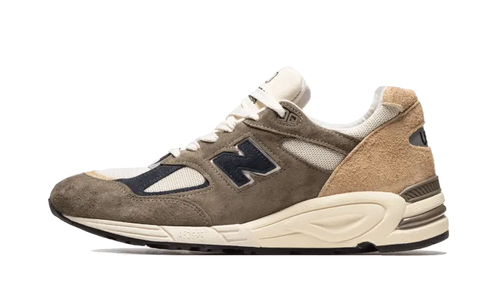 New Balance 574 Black Leather New Balance 990 V2 MiUSA Grey Tan