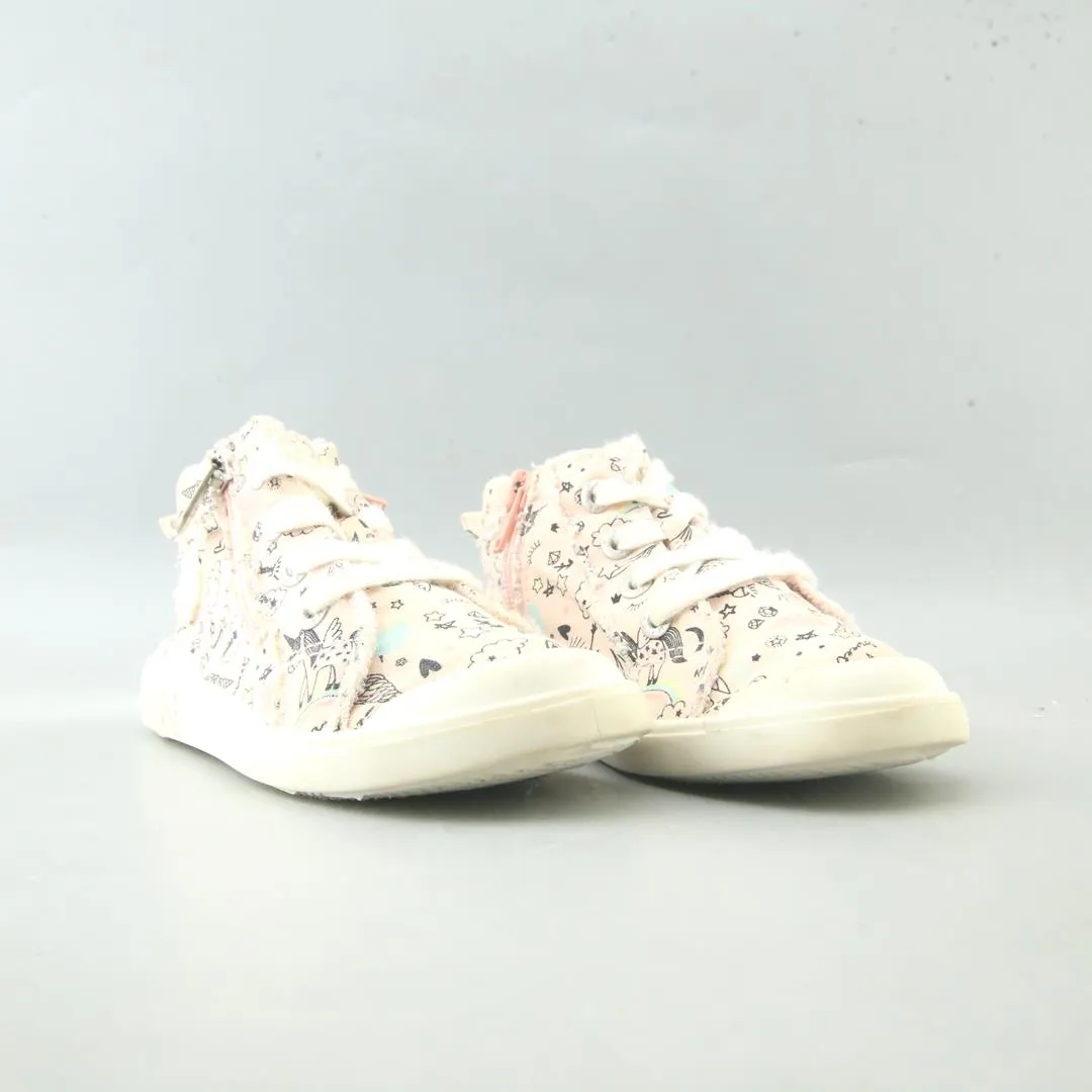 BLOWFISH MALIBU New Balance 806 V1 Tennis Shoe