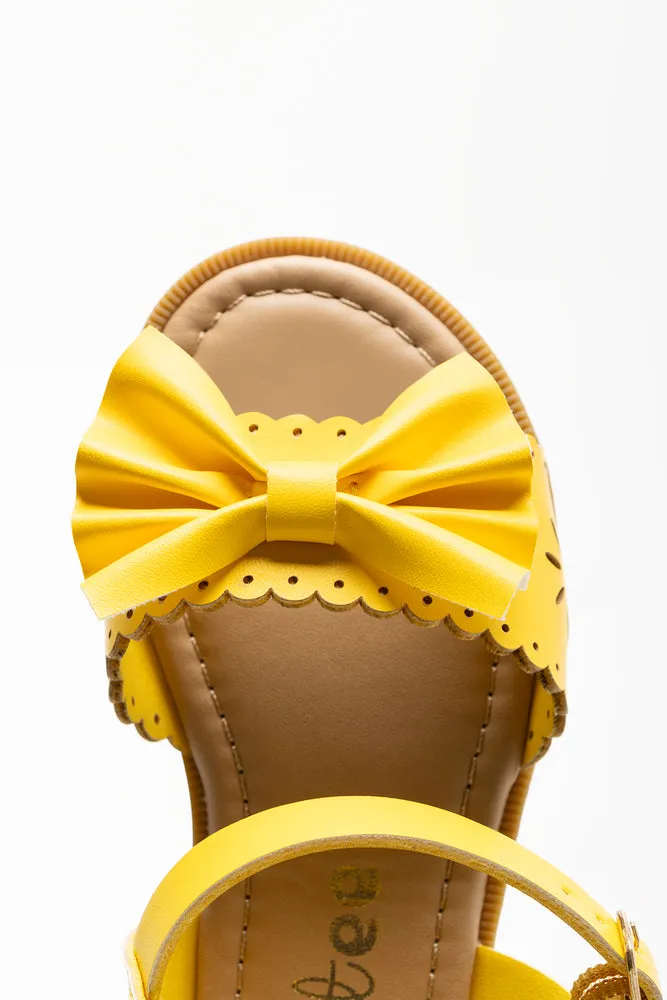 Bow Trim Sandals Yellow Sandals Bahamas Resort
