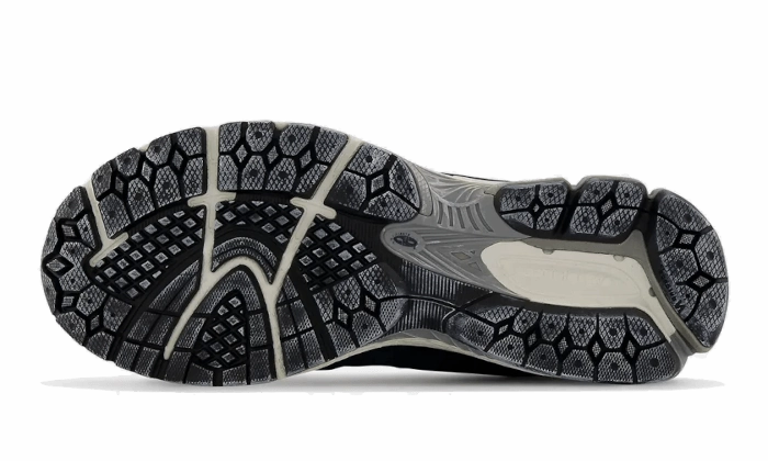 New Balance 2002R Protection Pack Dark Navy 2002r New Balance Beige