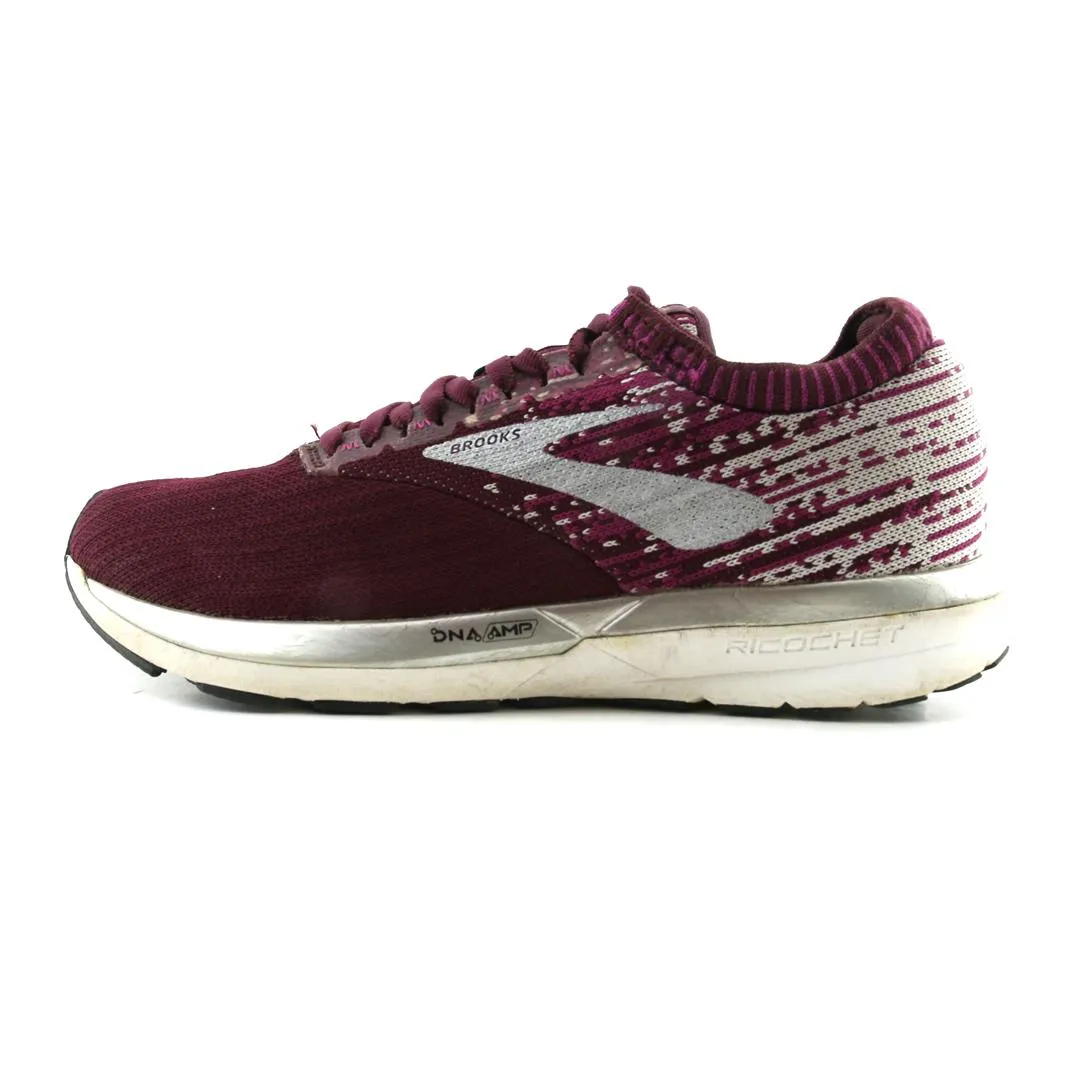 BROOKS RICOCHET Running Shoes Size 7