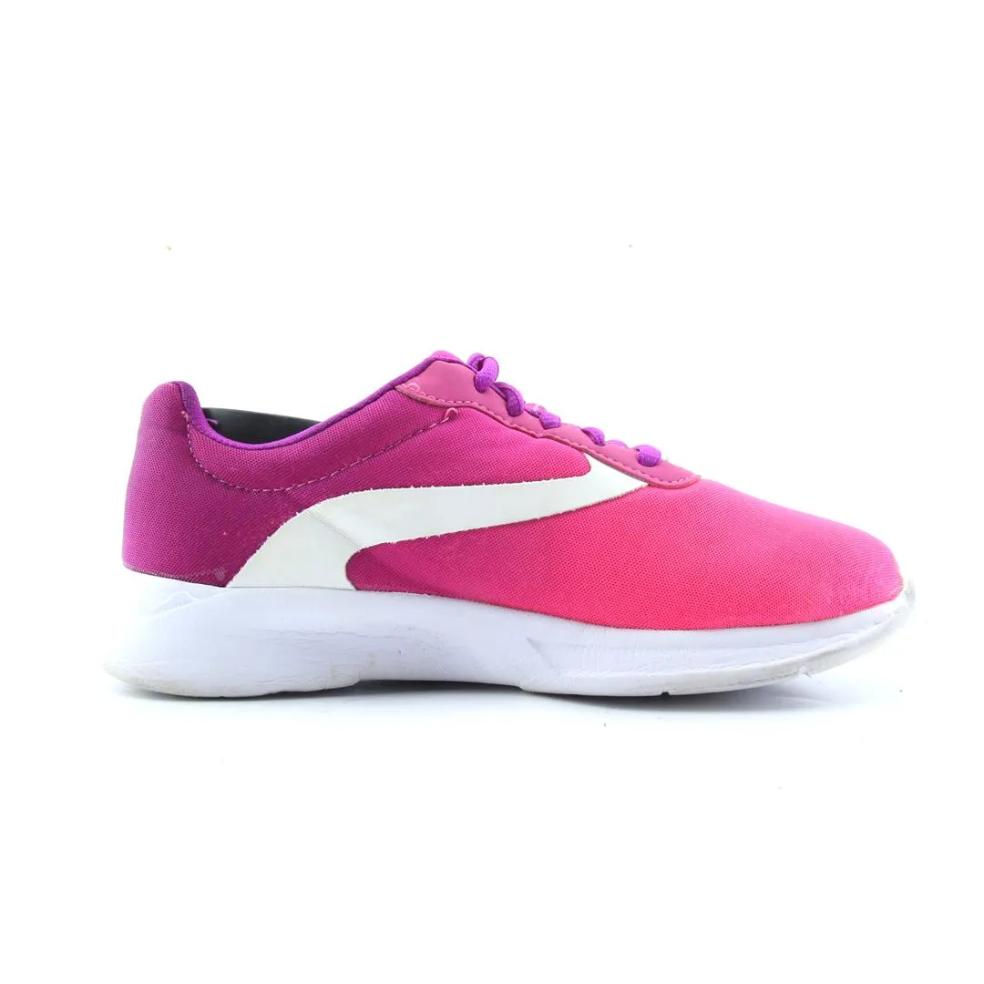 Budget Running Shoes ATHLETIC WORKS MEMORY FOAM