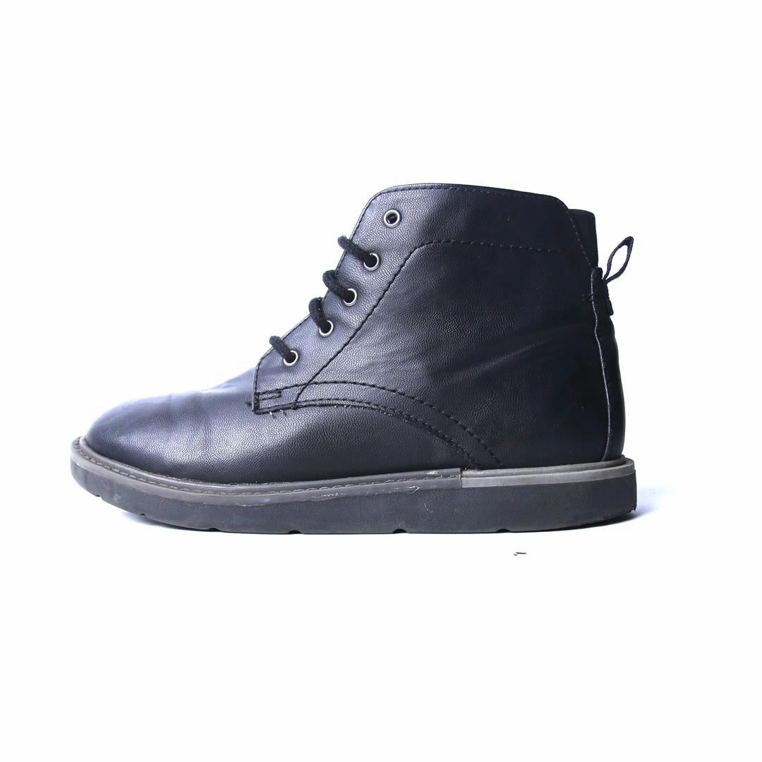 Jeans With Rain Boots CAT & JACK .