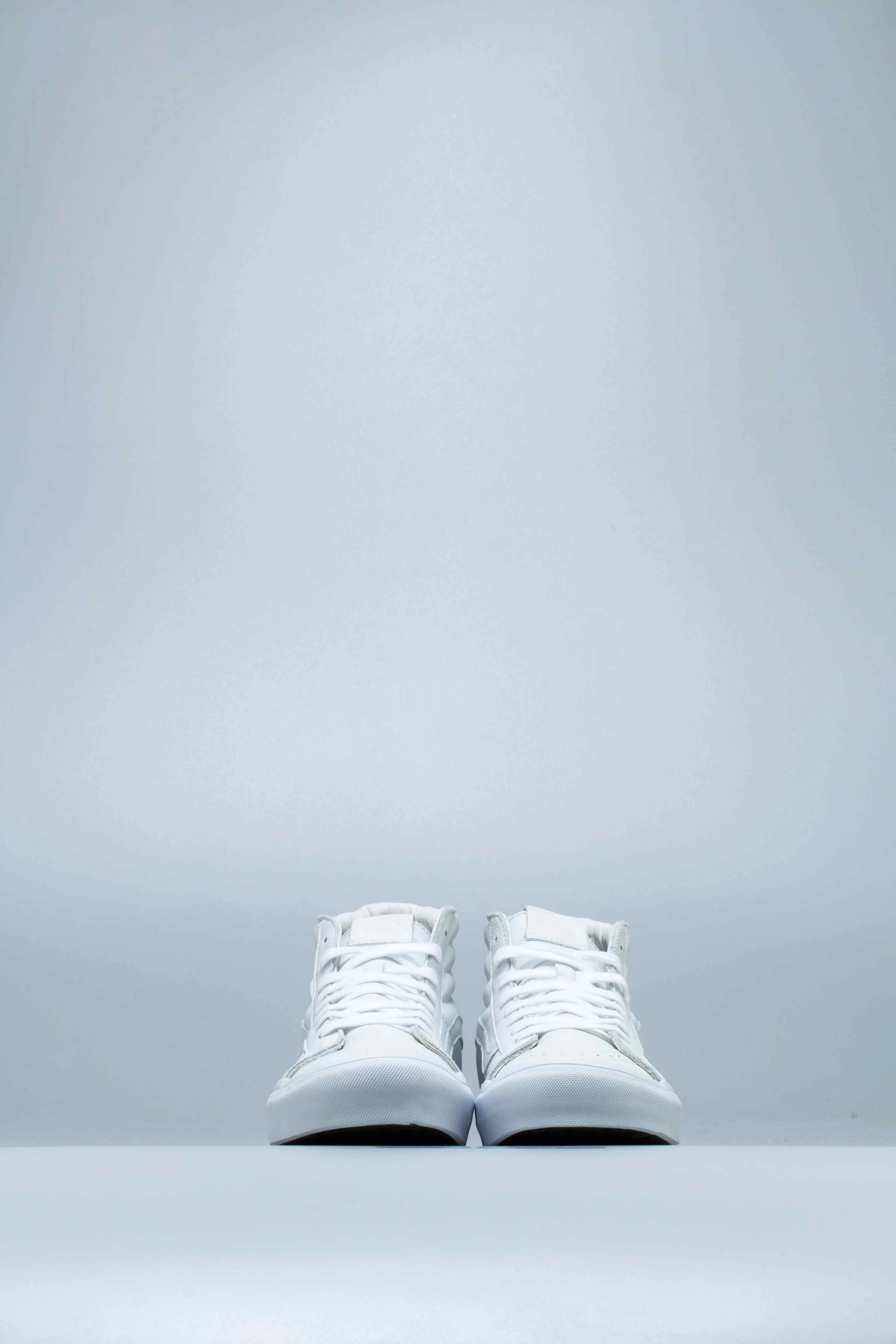 Vault OG SK8 Hi LX Pirate Men's - White Cooper Supremeflex Casual Oxford Shoe