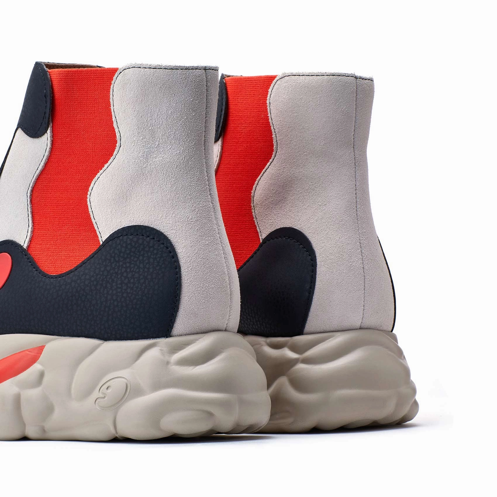 Classic Sleek Sanamolls III Women Roller Skates That Fit Over Shoes