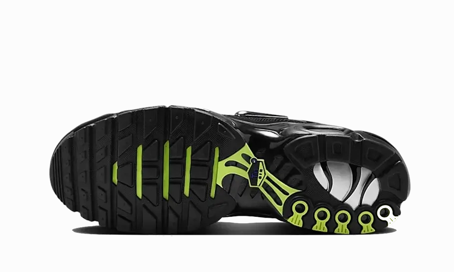 And White Running Nike Shoes Nike Air Max Plus Black Volt Silver