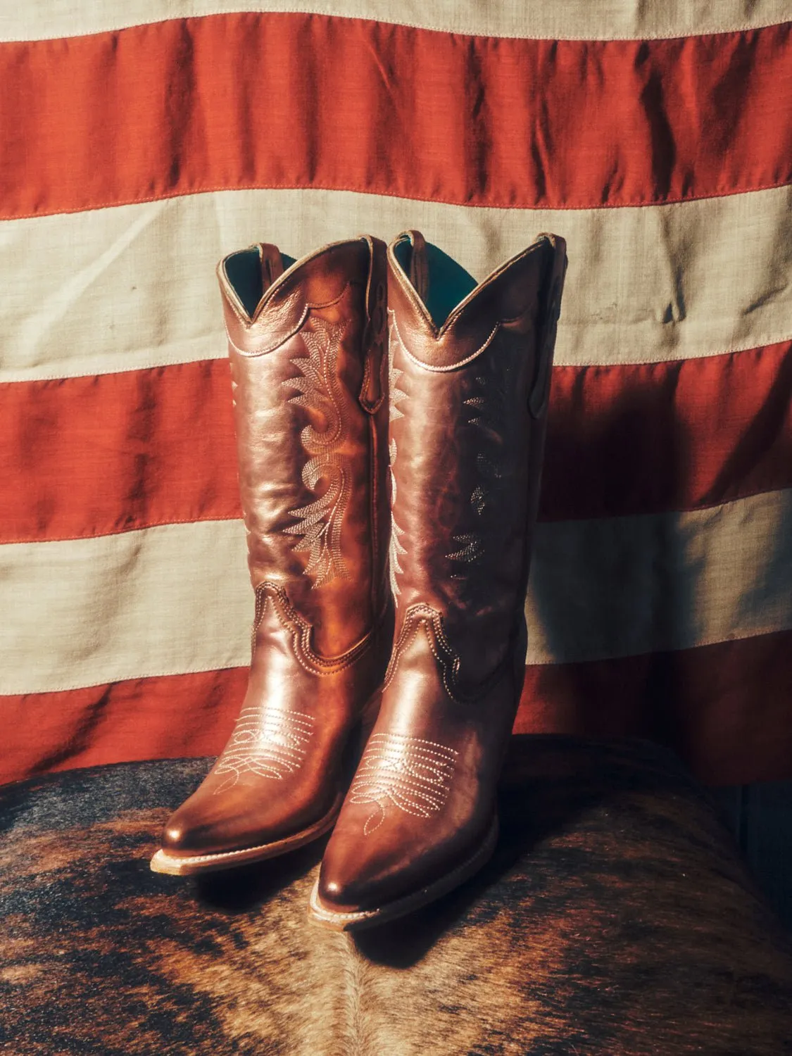 511 Boots Corral Womens Embroidery Pointed Toe Rose Gold Cowhide 13in Cowboy Boots 9 M