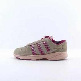 ADIDAS . Classic Adidas Wrestling Shoes