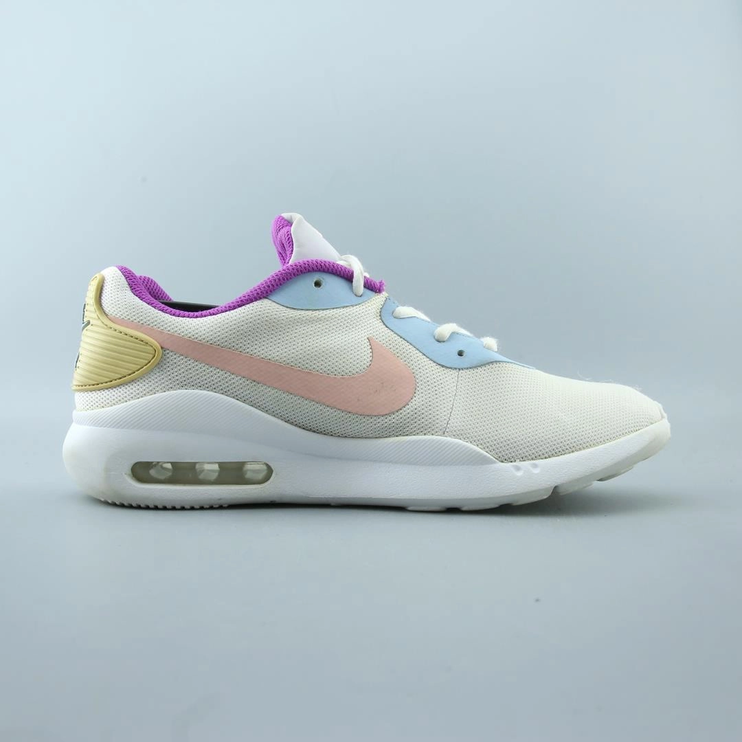 NIKE AIR MAX OKETO Blazers Shoes Nike