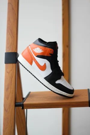 AIR JORDAN 1 MID "STARFISH/BLACK-WHITE-SAIL" Best Nike Barefoot Shoes