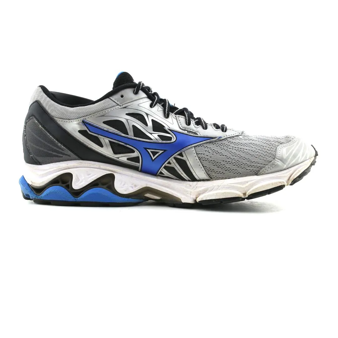 MIZUNO WAVE INSPIRE 14 Ultraboost 22 Running Shoes