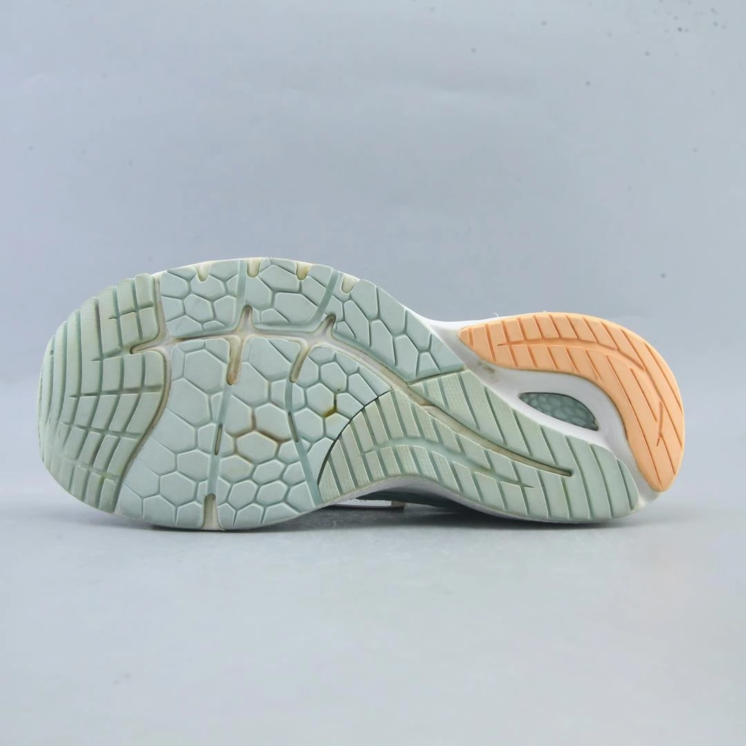 New Balance 574 Tennis Shoes NEW BALANCE  FRESH FOAM 860 V12