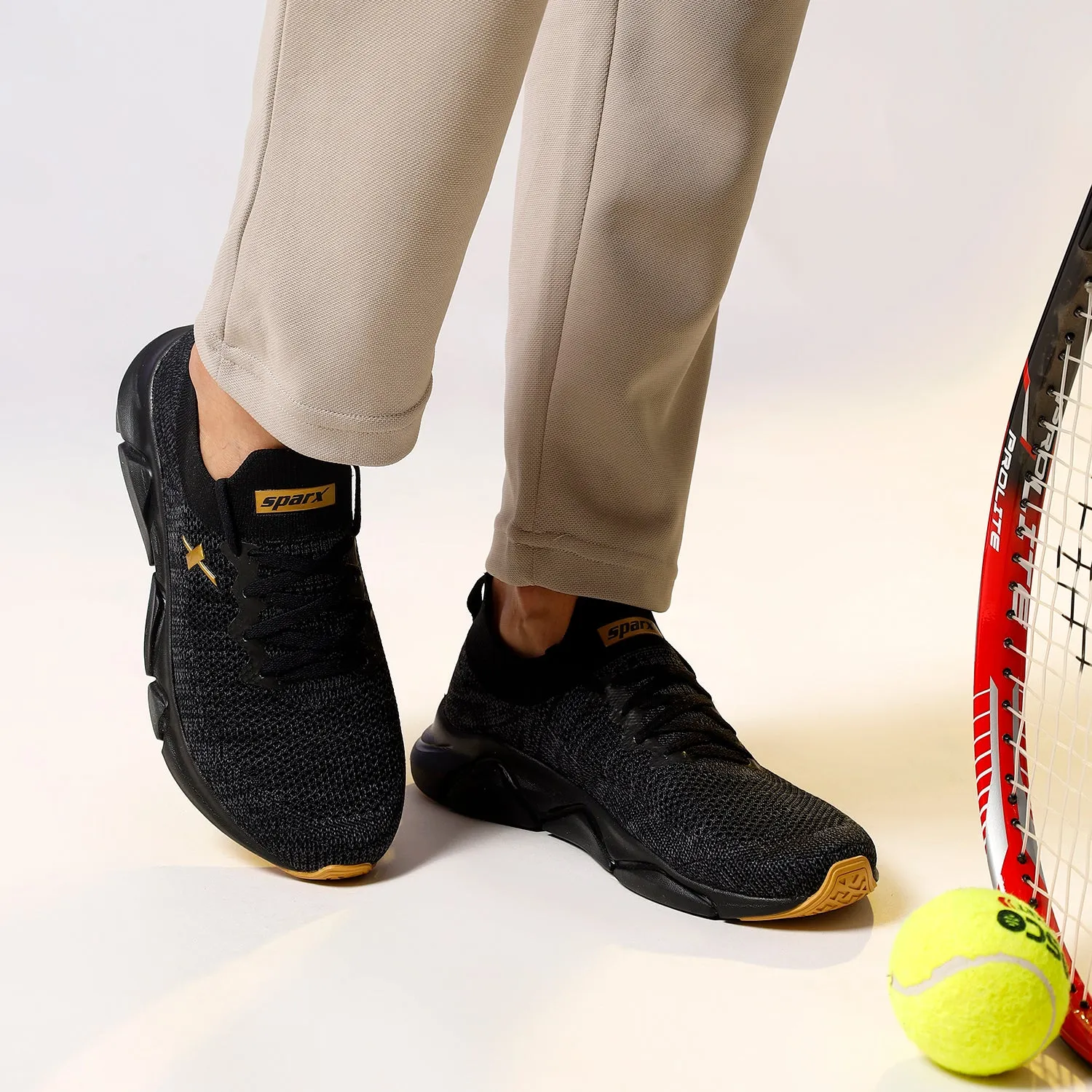 Shoes for Men SM 680 Basketball Shoes Lyrics