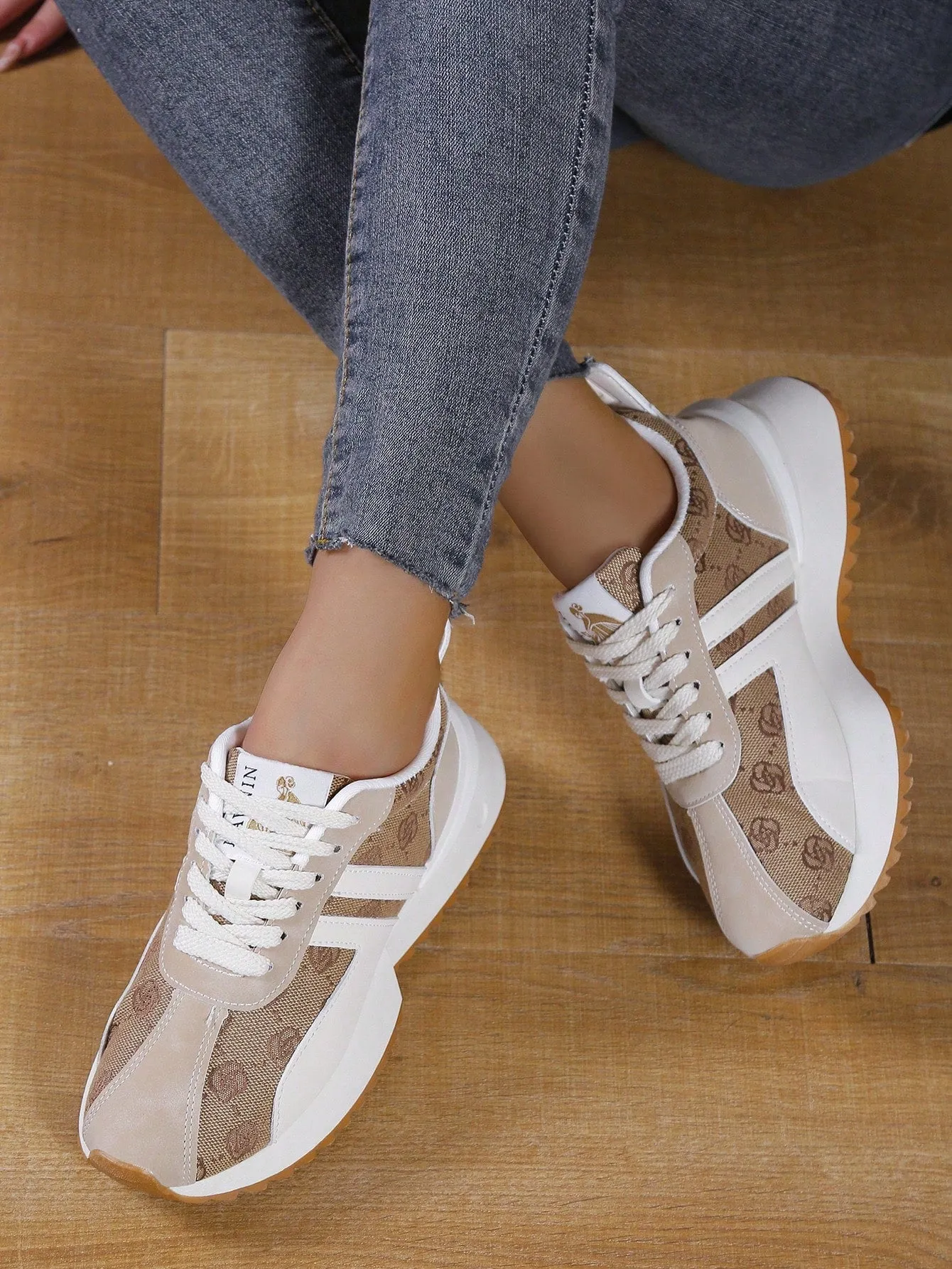 Trail Sneakers Vs Hiking Shoes Women Letter Patch Decor Floral Pattern Lace-up Front Sports Shoes, Sporty Outdoor Running Shoes