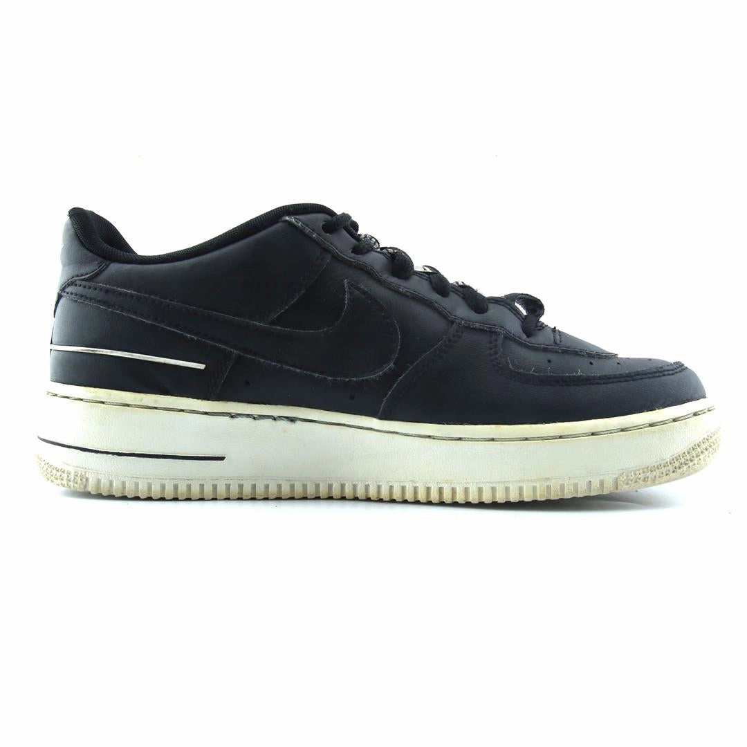 NIKE  AIR FORCE 1 LV8 3 Nike Shoe Drops