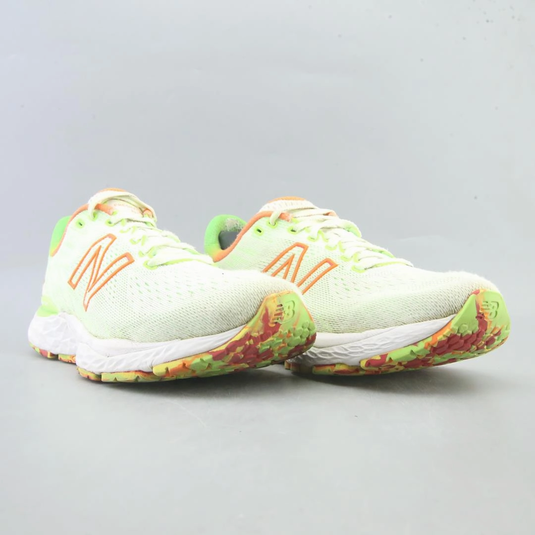 Men's New Balance White Shoes NEW BALANCE FRESH FOAM X 880V11