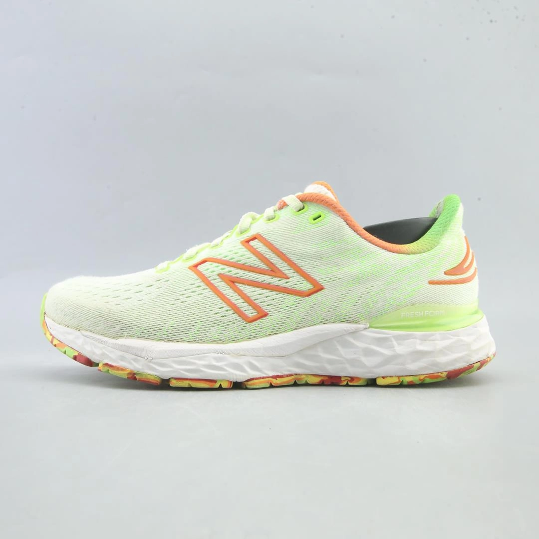 New Balance 574 Beige Womens NEW BALANCE FRESH FOAM X 880V11