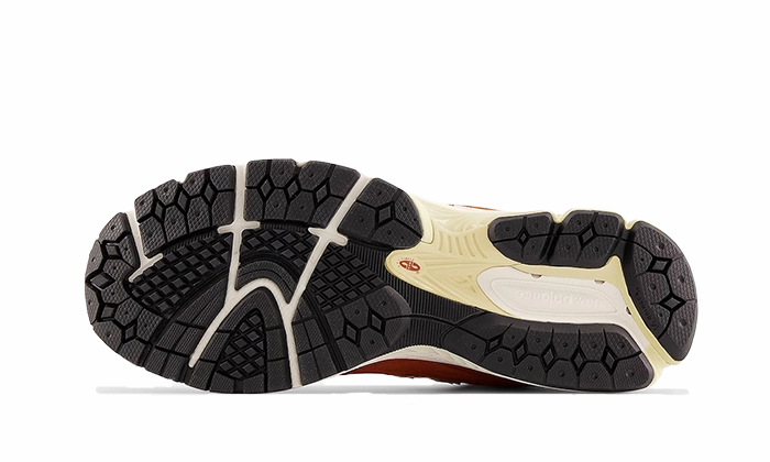 New Balance 2002R Rust Oxide New Balance Women's Roav