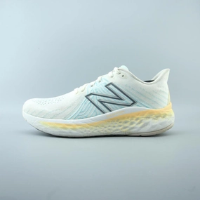 NEW BALANCE FRESH FOAM X VONGO V5 Ald / New Balance T500 Tennis Oxfords