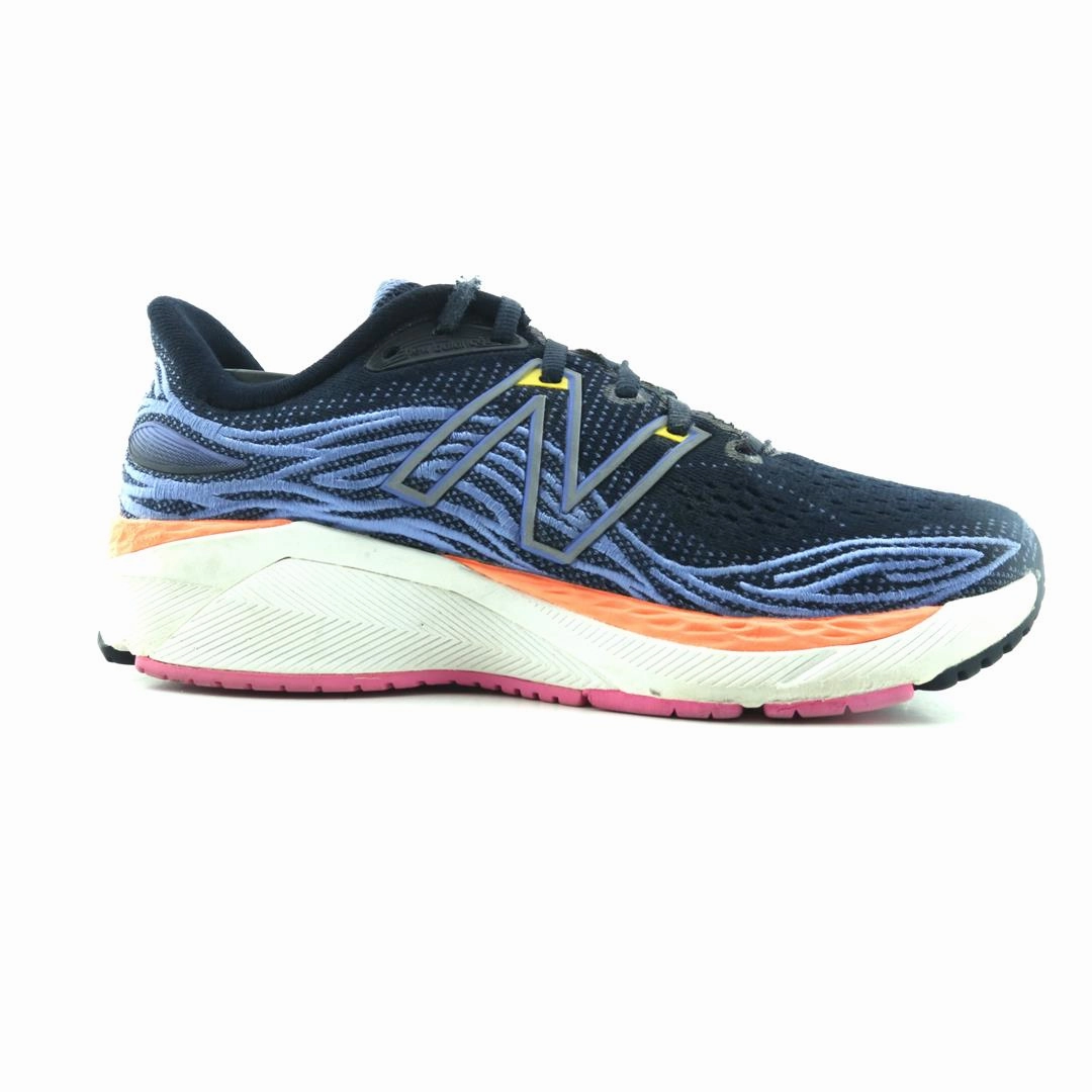 New Balance 574 Size 10 NEW BALANCE FRESH FOAM X 860V12