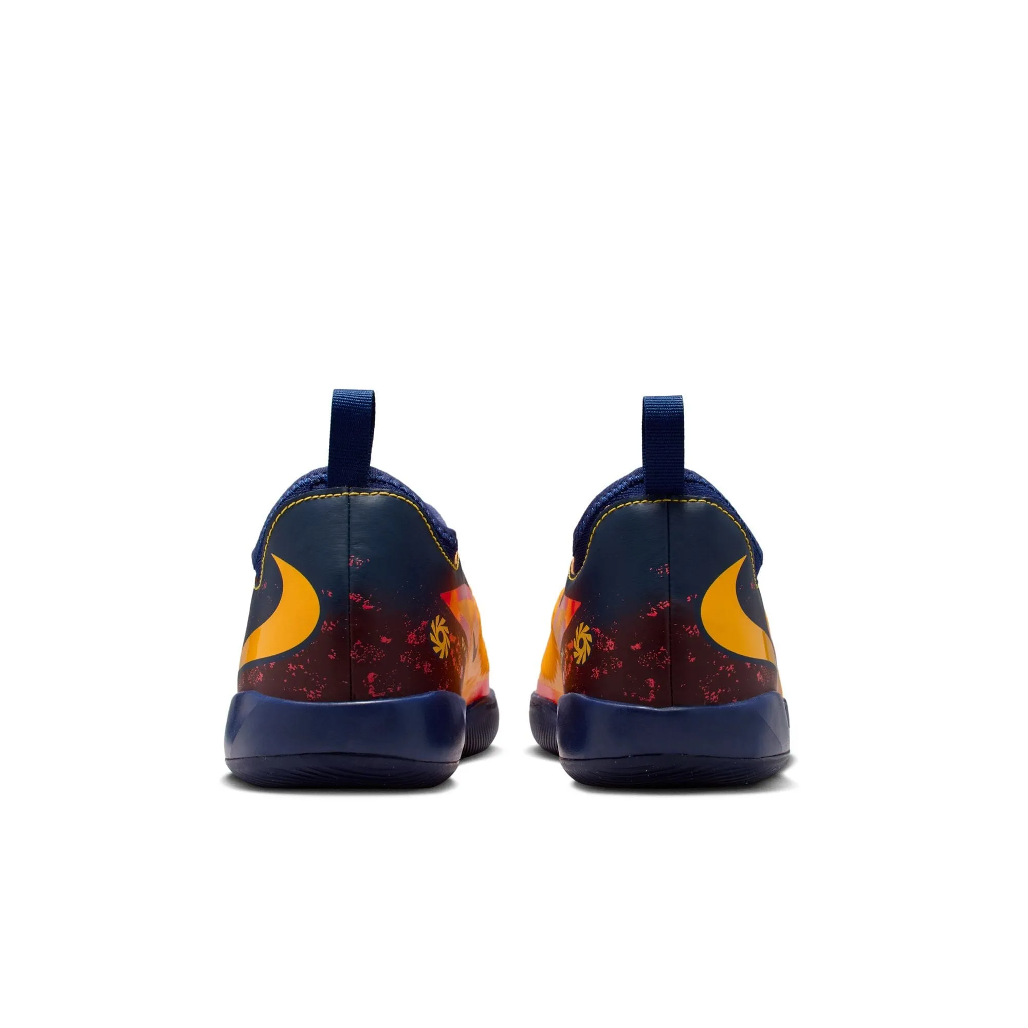 Cleats With Soccer Ball On The Side Jr. Phantom 6 Low Academy IC - Erling Haaland (HQ2036-800)