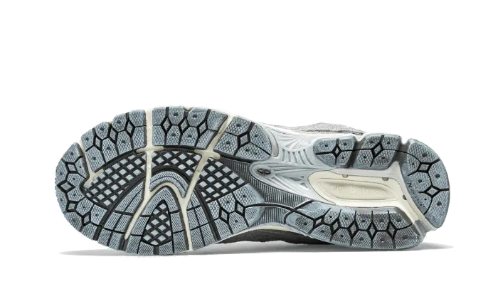 New Balance 2002R Protection Pack Lunar New Year Dusty Lilac New Balance 9060 Men Black