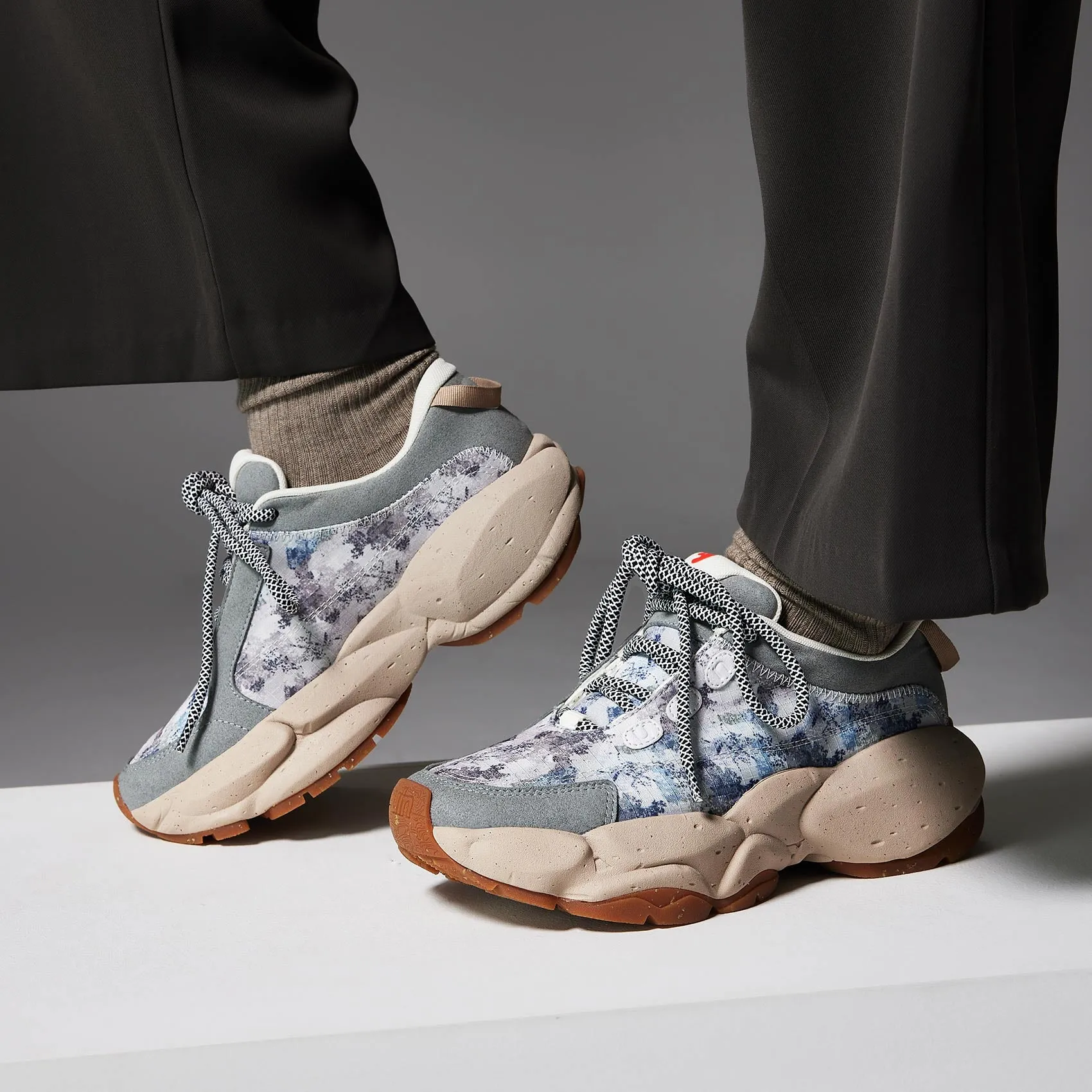 Trail Shoes Overpronation Lost in the Blue Sky Dreamland I Women