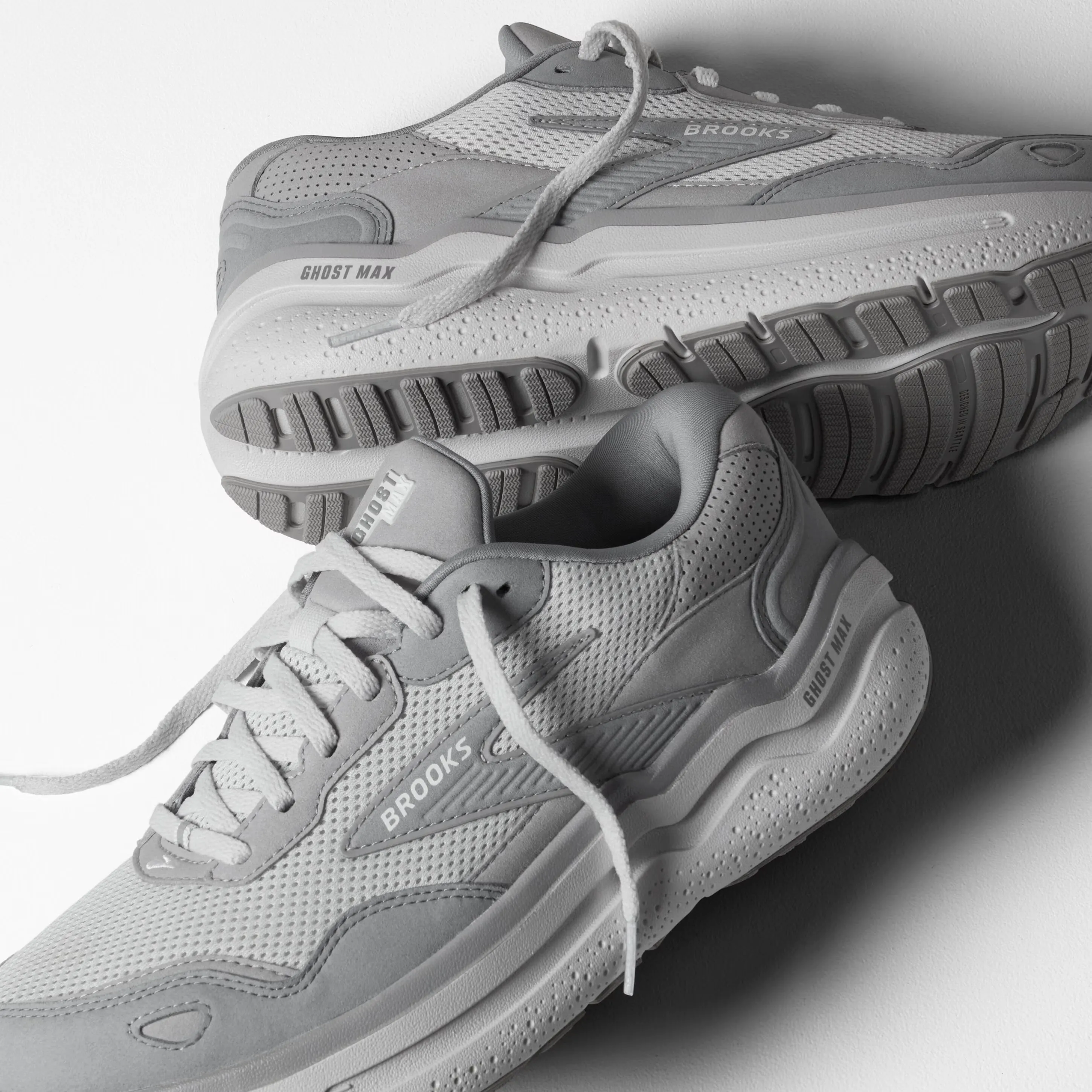 Peregrine Trail Running Shoes Men's Ghost Max SE Primer Grey / Oyster / Alloy