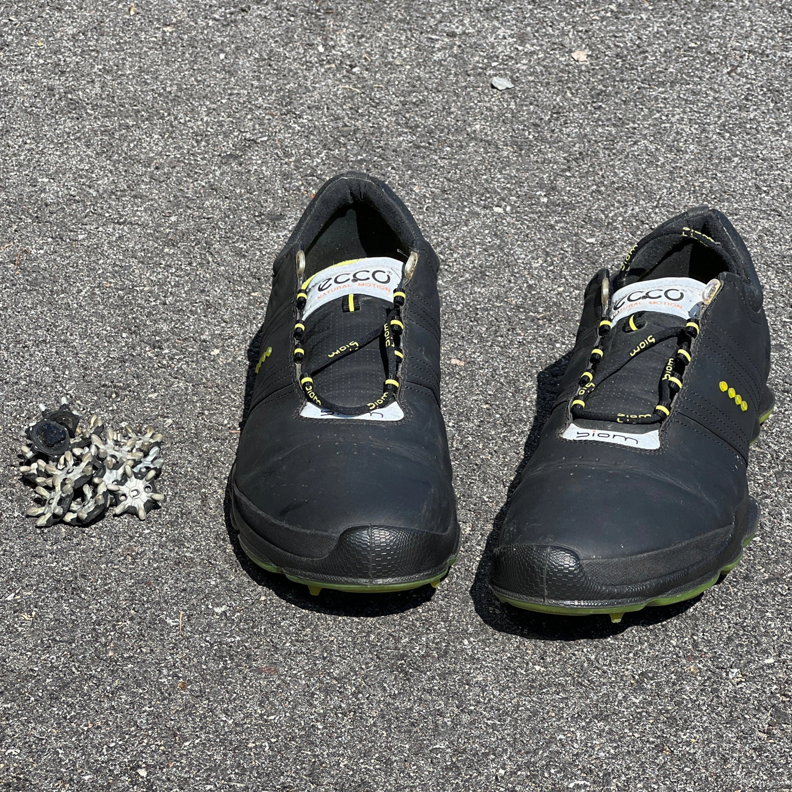 Most Comfortable Spikeless Golf Shoes Mens Ecco Biom Cleated Golf Shoe 45EU  Black/Citron  Hydromax Yak Leather