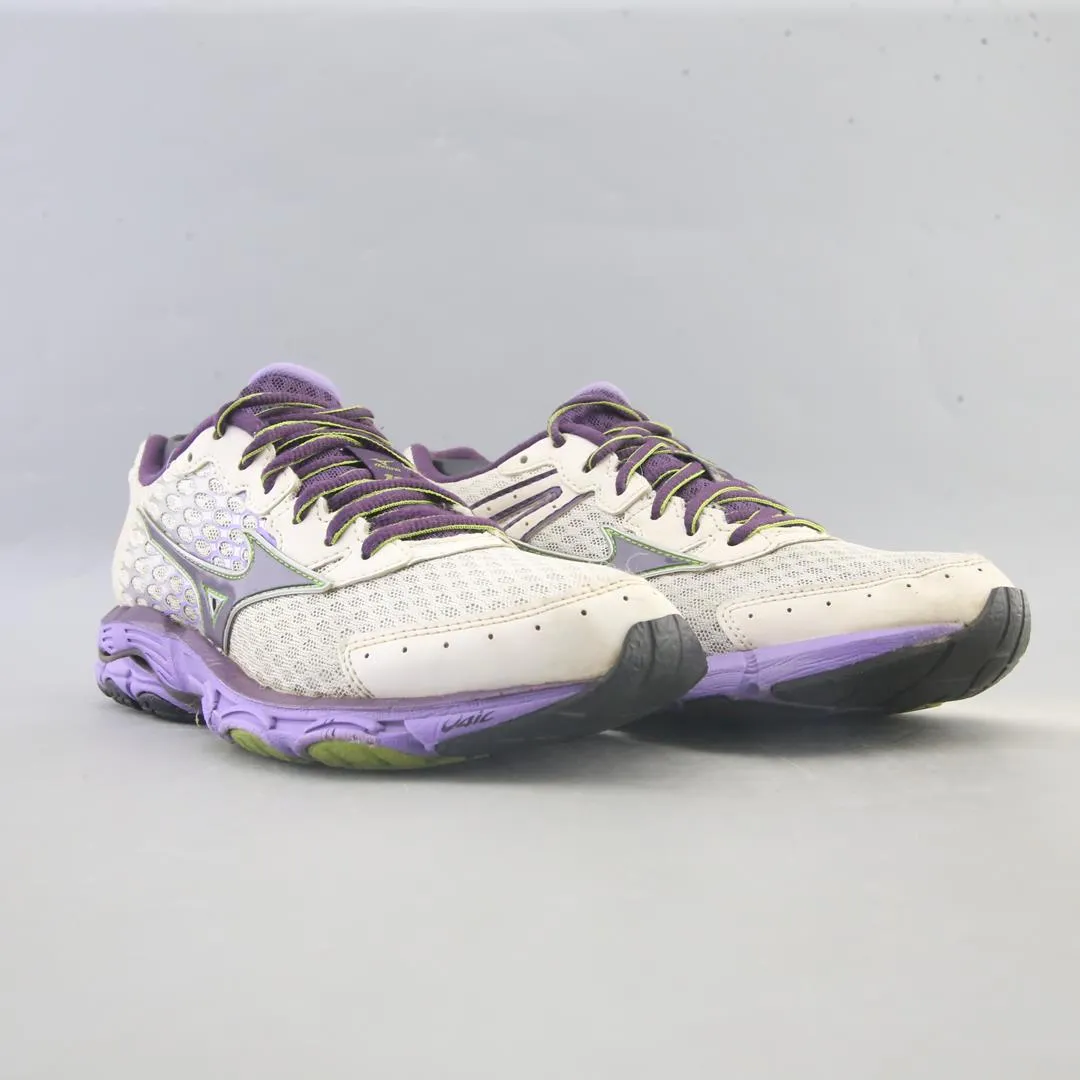 Best Running Shoes For Long Distance Running MIZUNO WAVE INSPIRE 11