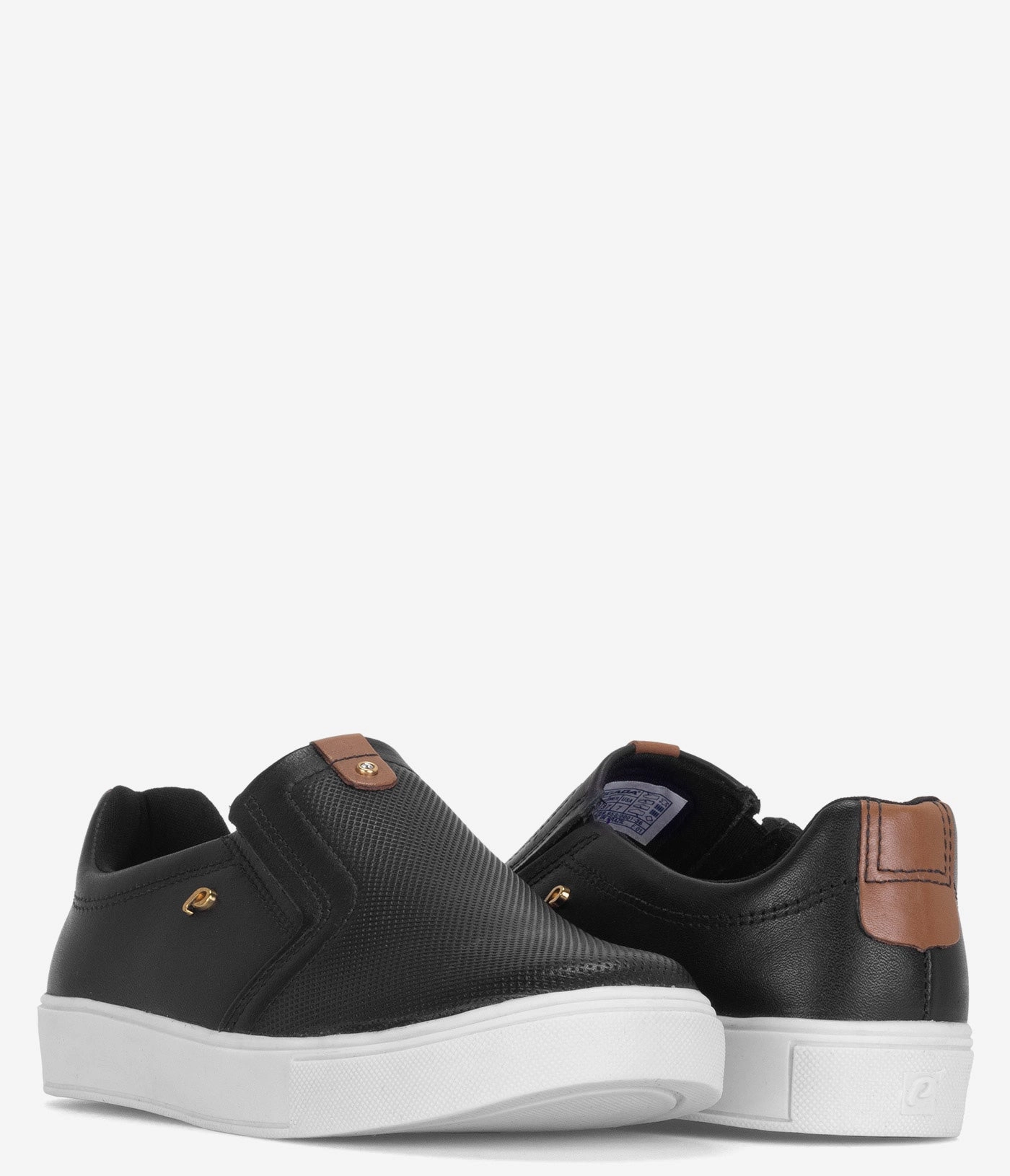 Pegada Casual Leather Slip-On - Women Pro Skate