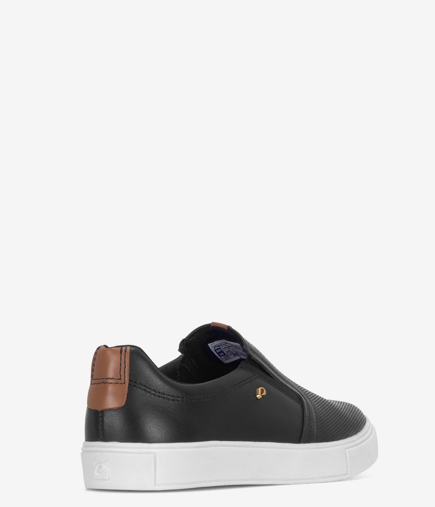 Pegada Casual Leather Slip-On - Women Fms Skate Shoes