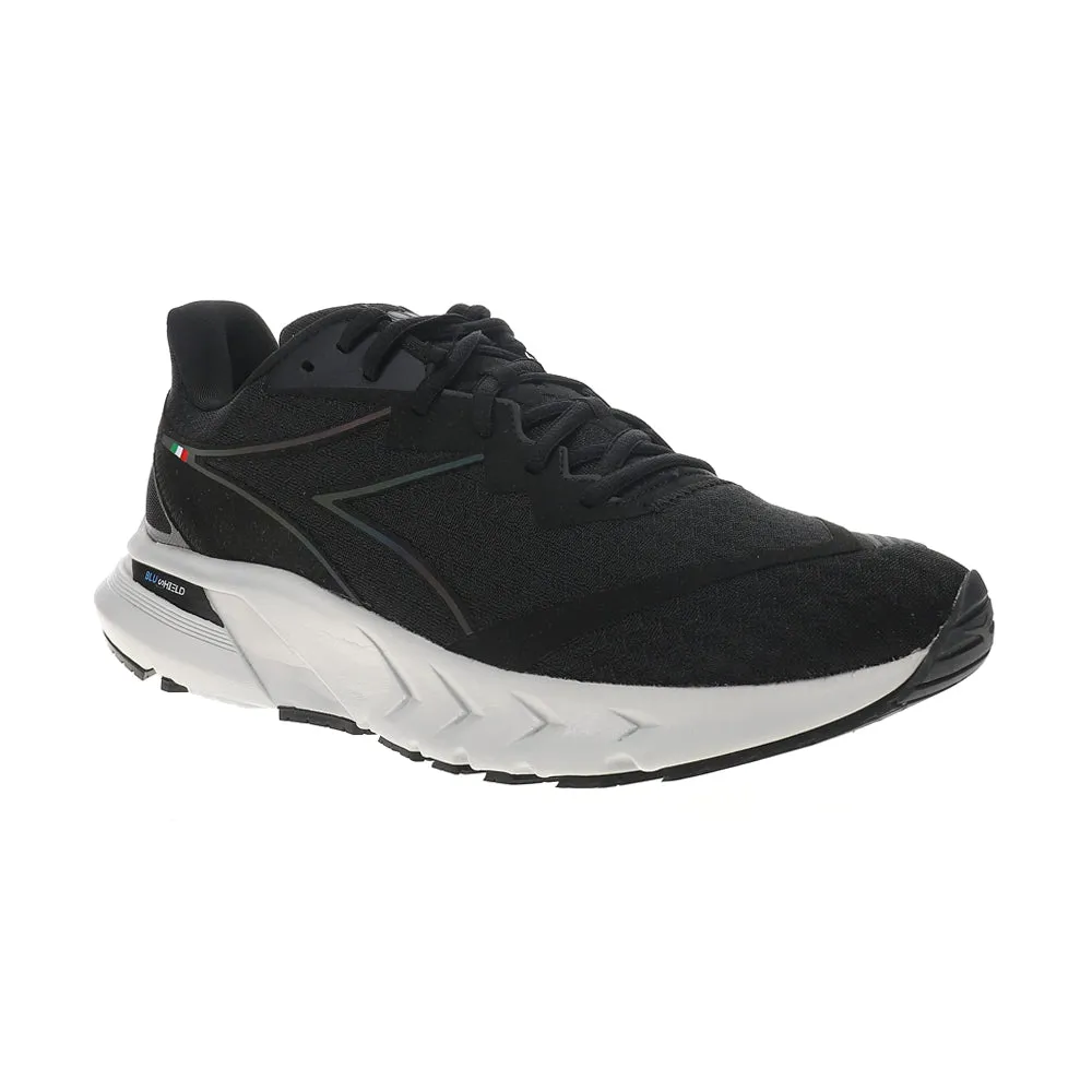 Friday Running Shoes Deals Mythos Blushield Volo Hip 2 Running Shoes