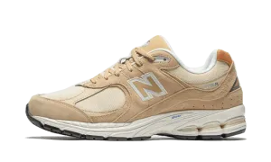 New Balance 2002R Incense Sepia Bone Women's New Balance 740 Black