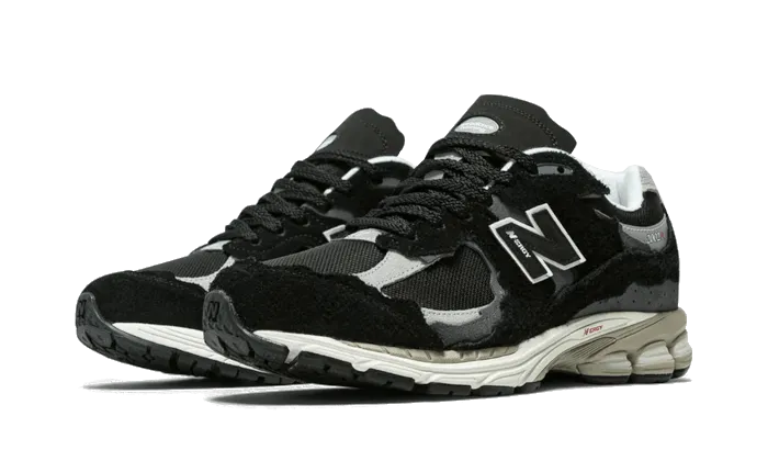New Balance Black Women's New Balance 2002R Protection Pack Black