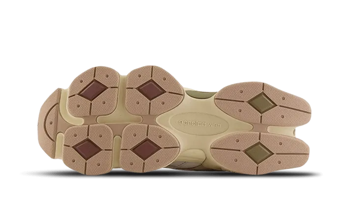 New Balance 9060 Grey Matter Timberwolf New Balance 530 Maroon